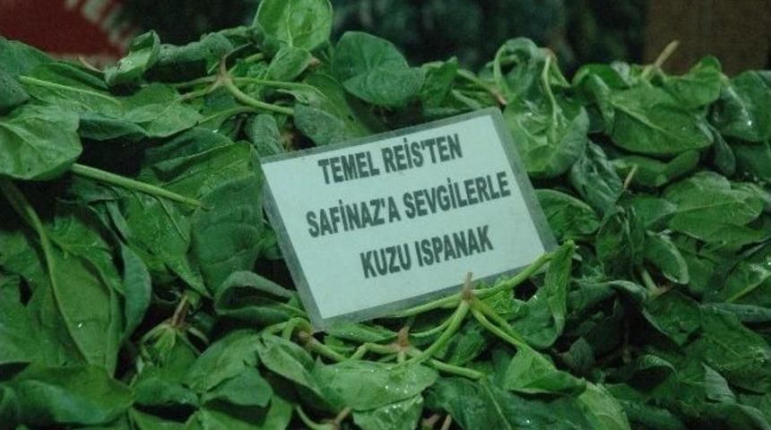 Esnafın G&uuml;ld&uuml;ren Ispanak Sloganı