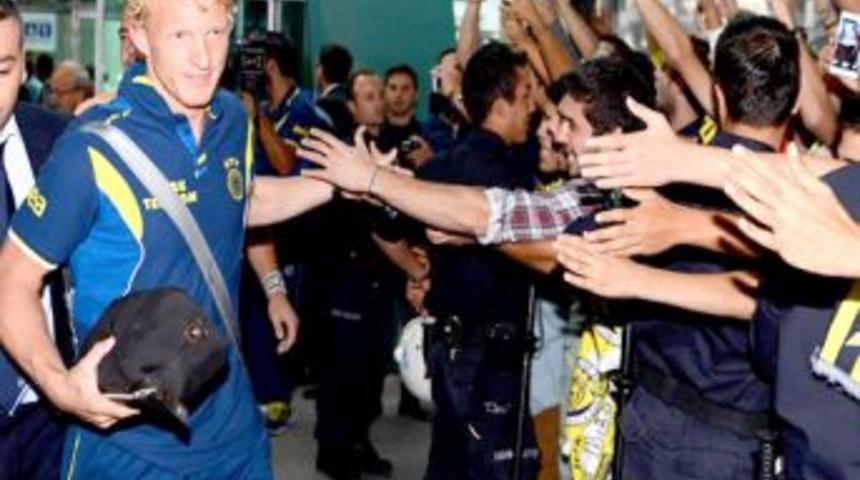 Fenerbah&ccedil;e, TT Ankara İncek Tesisleri&rsquo;nde Kampa Girdi