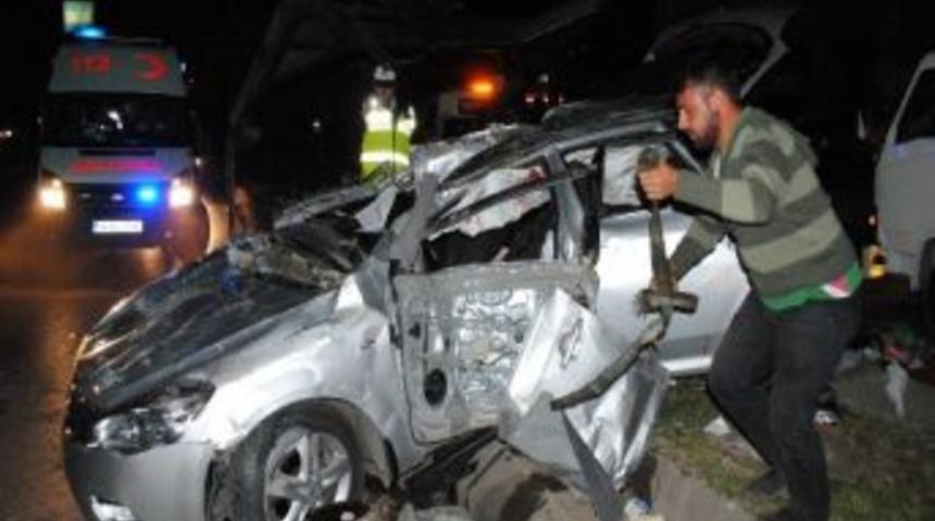 &Uuml;niversite &Ouml;ğrencisinin &Ouml;ld&uuml;ğ&uuml; Kaza Kameralara Yansıdı