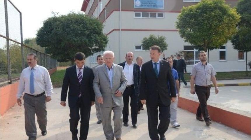 Fehmi Yıldız,yıldız Entegre İmam Hatip Ortaokulu'nu Ziyaret Etti