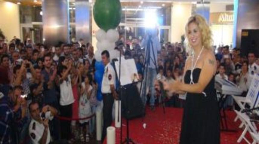 Batman Park Avm 1. Yılını M&uuml;zik Ş&ouml;leniyle Kutladı