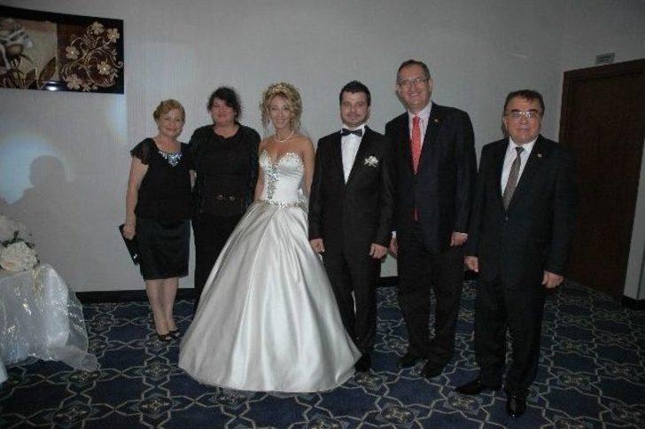 Akyazı Ailesinin Mutlu Günü G1