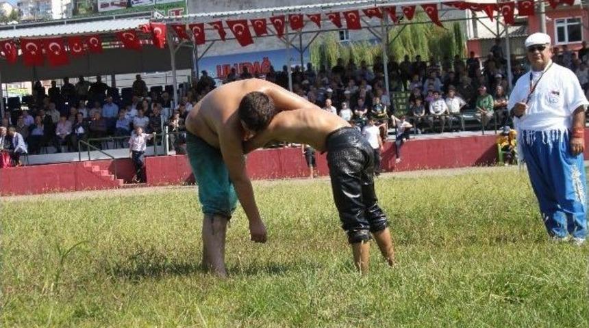 15 Yaşında, 150 Kilo Gelen Rakibini Yendi