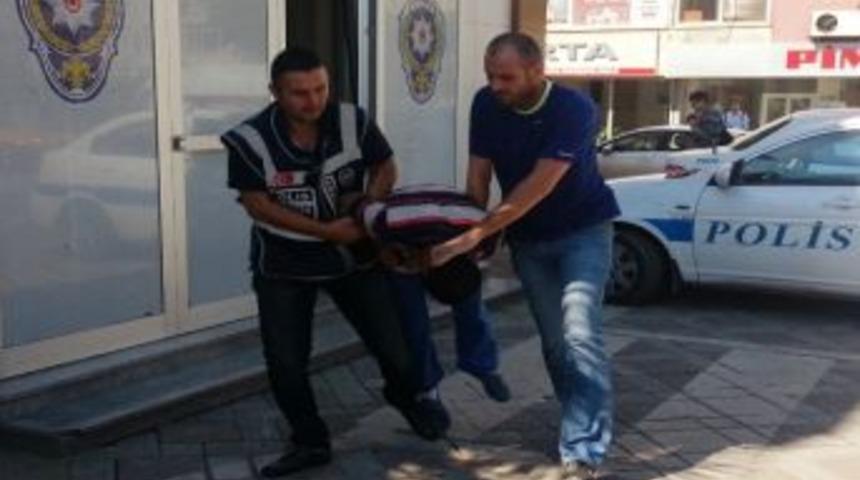 Polis Merkezinde Yakalanan Hırsız Tutuklandı