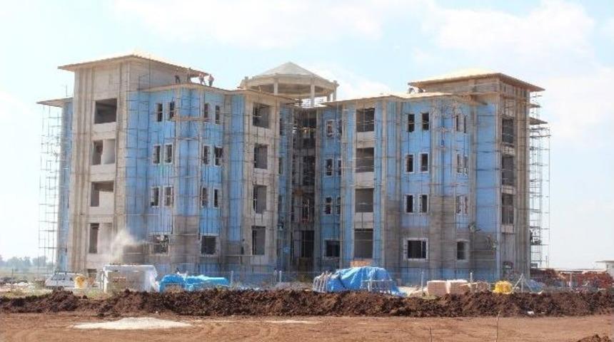 Sarı&ccedil;am Belediyesi'nin Hizmet Binası İnşaatı Tamamlanıyor