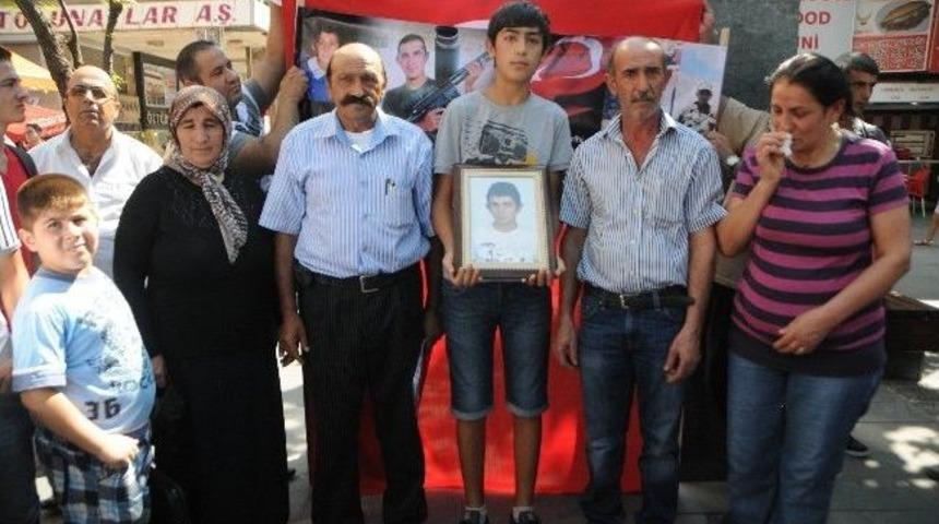 Asker Ailelerinin 'şüpheli Ölümler' Eylemi
