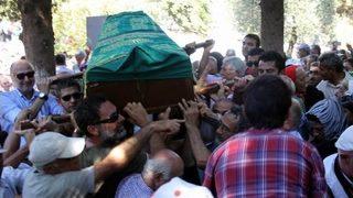Tuncel Kurtiz'in Cenaze Töreninde İzdiham