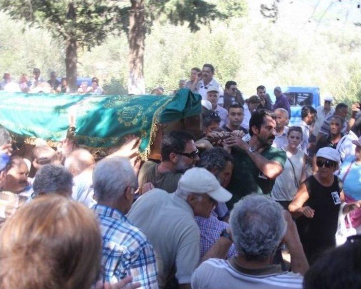 Tuncel Kurtiz'in Cenaze Töreninde İzdiham G1