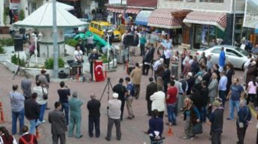 &Ccedil;atalzeyt&uuml;n&rsquo;de &ldquo;m&uuml;sl&uuml;manlar Kardeştir, Şehitler Unutulmaz&rdquo; Mitingi