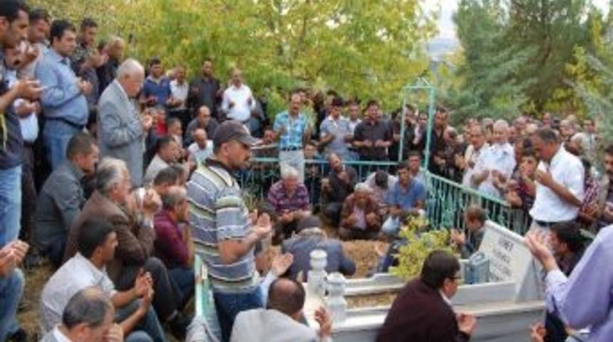 Arapgir Eski Belediye Başkanı Konuk&ccedil;u Toprağa Verildi