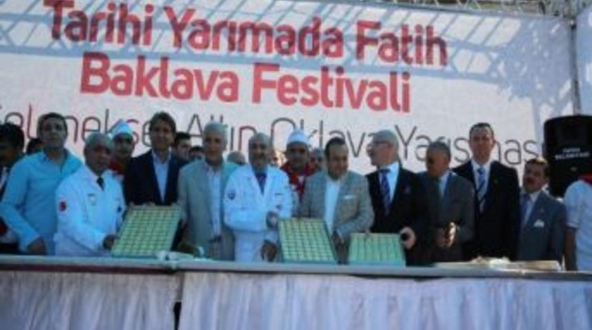 Baklava Festivali&rsquo;nde Baklava İzdihamı