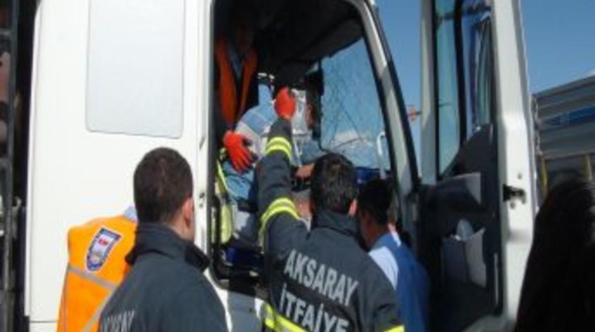 Aksaray'da Trafik Kazası: 1 Yaralı