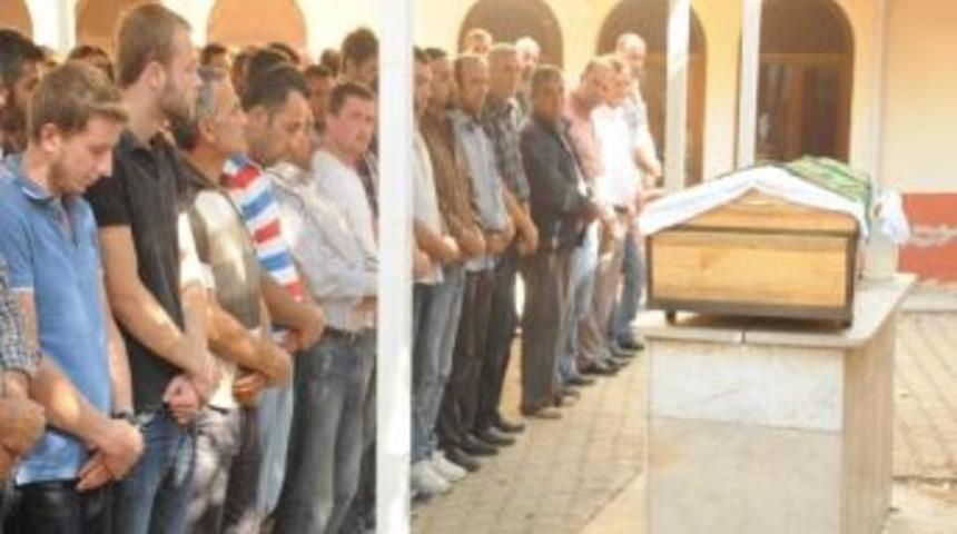 Bı&ccedil;aklı Kavgada Yaralanan Gen&ccedil; Hayatını Kaybetti