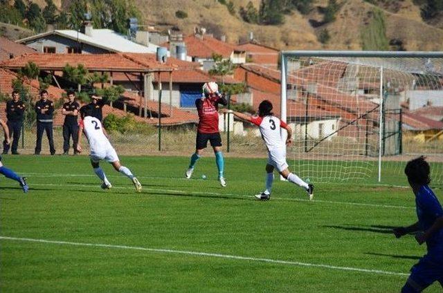 Tosya Belediyespor,iskilip Belediyespor’u 1-0 Yendi