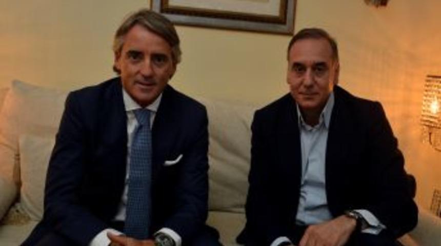 Galatasaray'da Mancini'yle G&ouml;r&uuml;şmeler Devam Ediyor