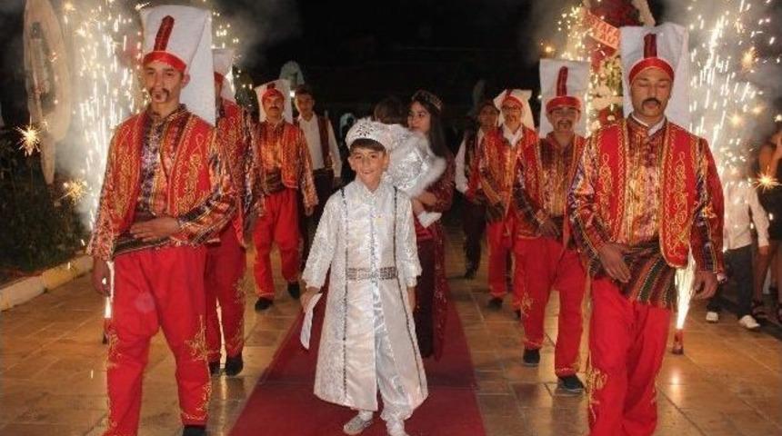 Arif Can İle İskender Can Erkekliğe İlk Adımı Attı