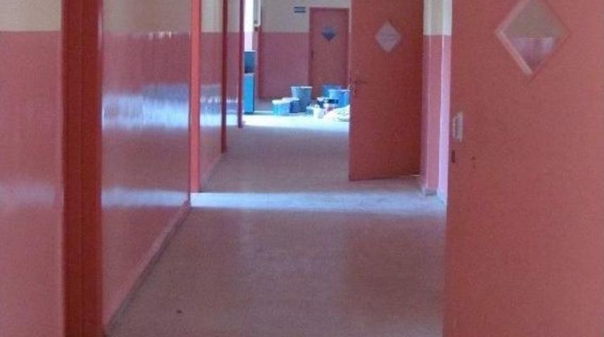 Atat&uuml;rk İlkokulu&rsquo;nda Bakım Onarım &Ccedil;alışması Başlatıldı