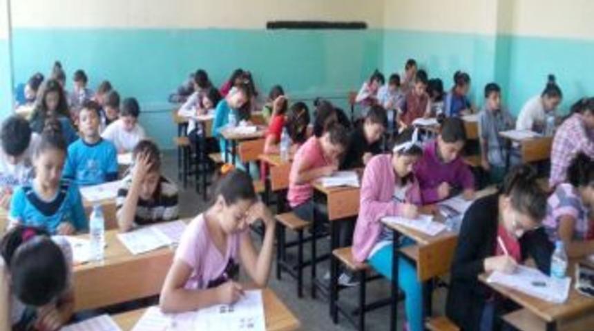 &Uuml;cretsiz Kursa Yoğun Ilgi