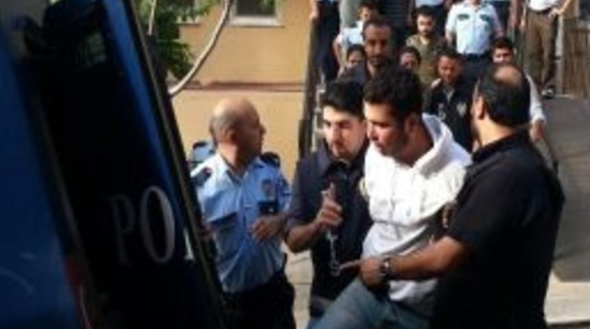 Maltepe&rsquo;deki Olaylarda G&ouml;zaltına Alınan 2 Kişi Adliyeye Sevk Edildi