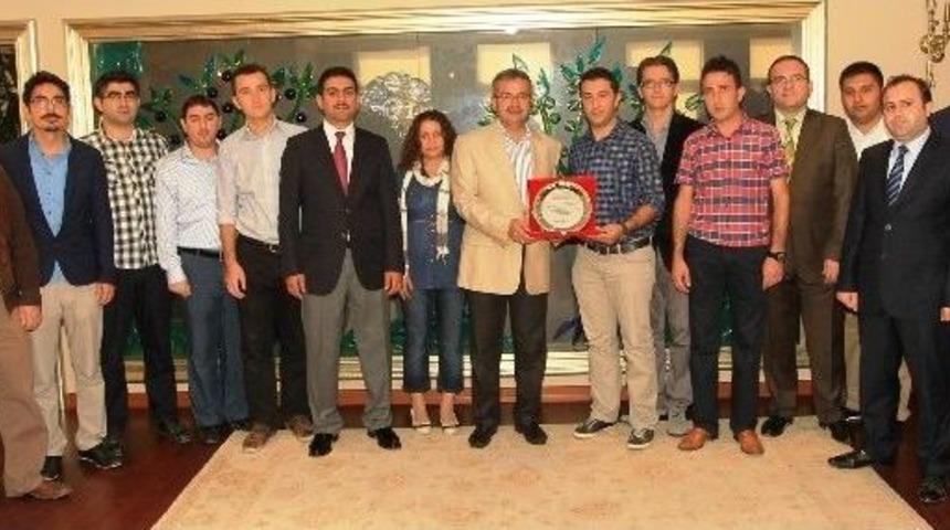 Kadroya Geçen Memurlardan Başkan Köşker'e Teşekkür Ziyareti