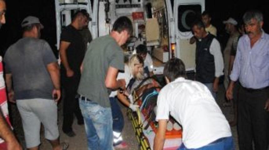 Direksiyon Hakimiyetini Kaybeden Motosiklet S&uuml;r&uuml;c&uuml;s&uuml; Yaralandı