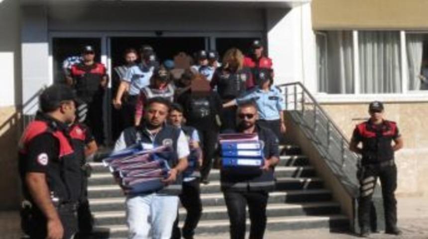 5 İlde Fuhuş Operasyonu: 19 G&ouml;zaltı