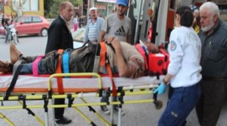 Beyşehir&rsquo;de Trakt&ouml;r Devrildi: 1 Yaralı