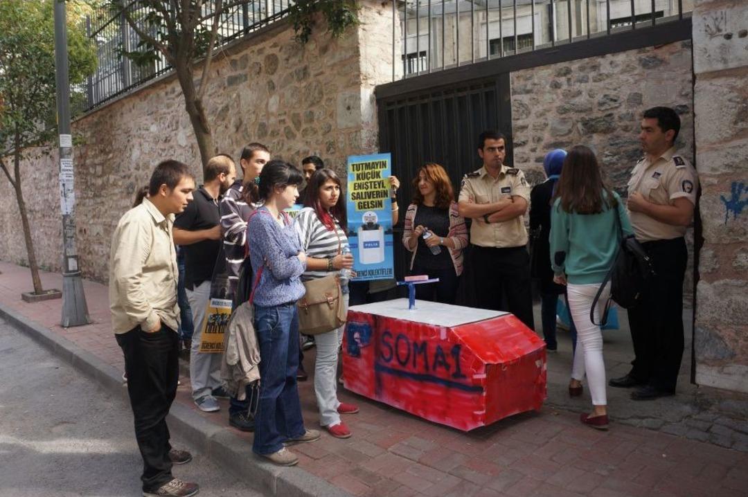 &Uuml;niversitede Su Savaşı