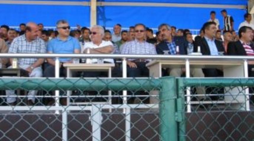 Vali Tapsız&rsquo;dan Kilis Belediye Spor&rsquo;a Destek