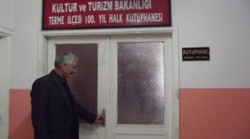 10 Yıldır Kapalı Olan K&uuml;t&uuml;phane A&ccedil;ılmayı Bekliyor