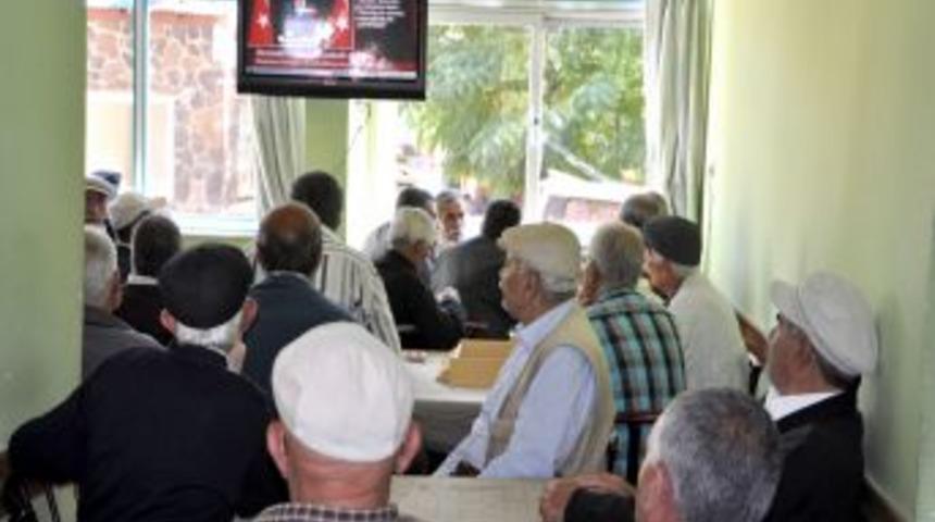 Tuncelililer, P&uuml;r Dikkat Başbakan'ı Dinledi