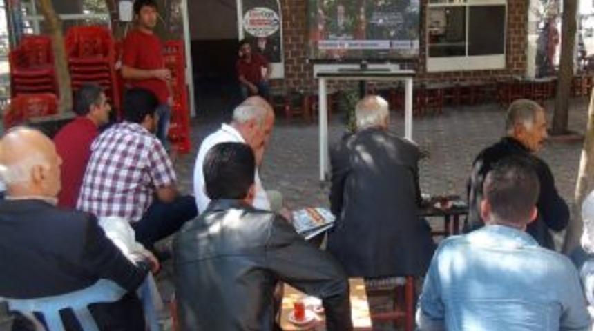 Batmanlılar Kahvede Başbakan'ı Dinledi
