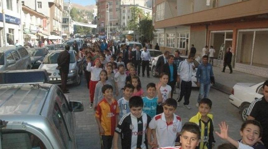 Hakkari&rsquo;de Amat&ouml;r Spor Haftası Kutlamaları