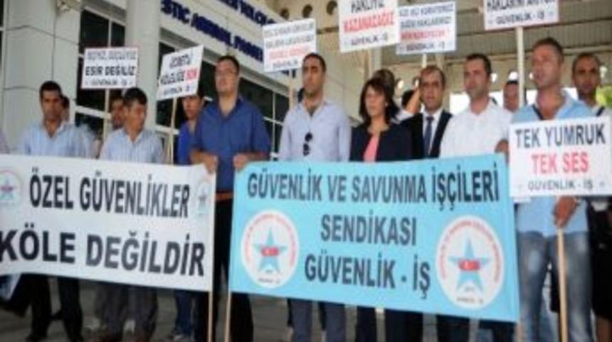 Antalya Havalimanı&rsquo;nda Eylem