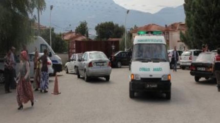 Kamyonet Kasasında &Ouml;l&uuml;me Yolculuk