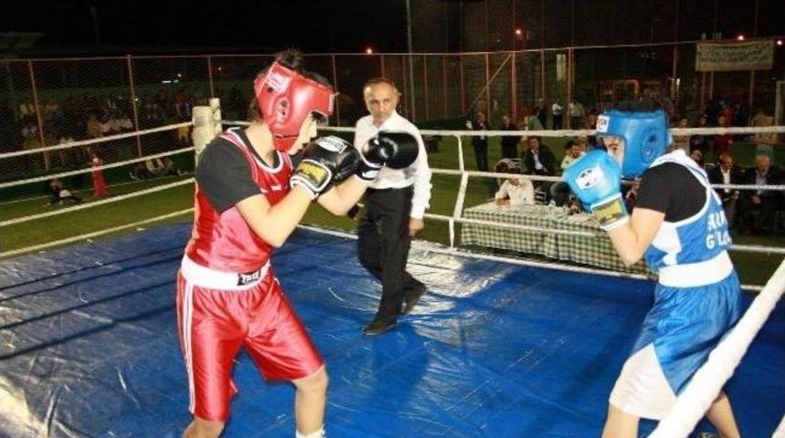 Arifiyeli Sporcular Ringlerde Fırtına Gibi Esti