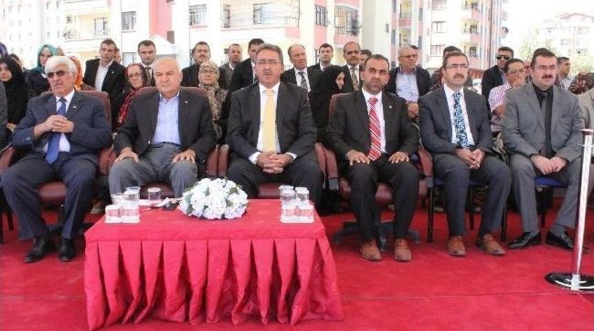 Karatay&rsquo;da Muhsin Yazıcıoğlu Parkı&rsquo;nın Temeli Atıldı