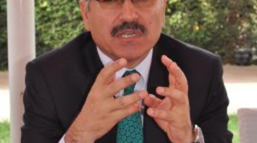 Vali Turhan: Y&uuml;ksek Boşanma Oranları Toplum Sağlığı A&ccedil;ısından Facia