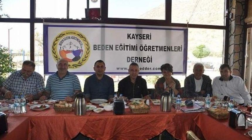 Kaybedder &Uuml;yeleri Kahvaltıda Bir Araya Geldi