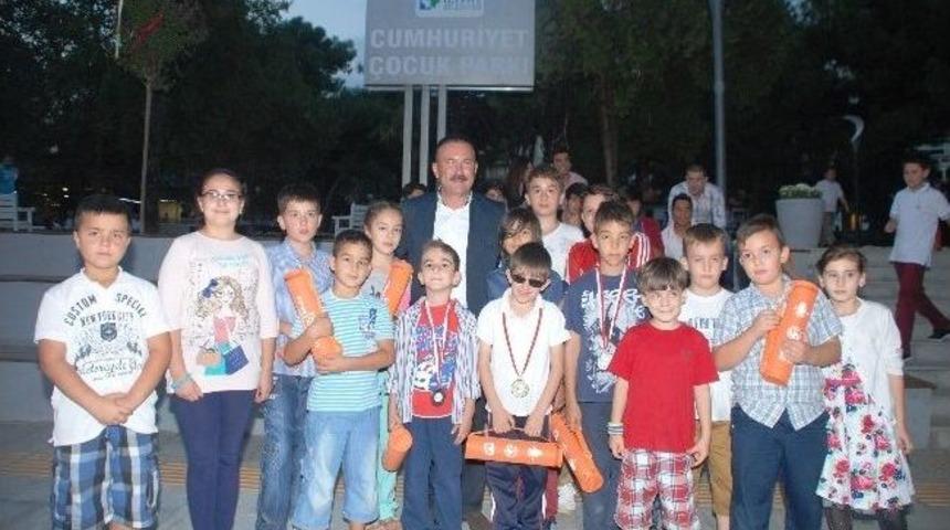 Sokakta Satran&ccedil; Var