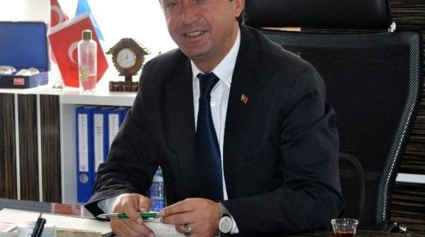 B&uuml;nyan Belediye Başkanı Mehmet &Ouml;zmen: