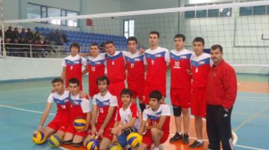 Voleybolda Muş Lalezar Spor, Bing&ouml;l Solhan Metem Spor&rsquo;u 3-0 Yendi