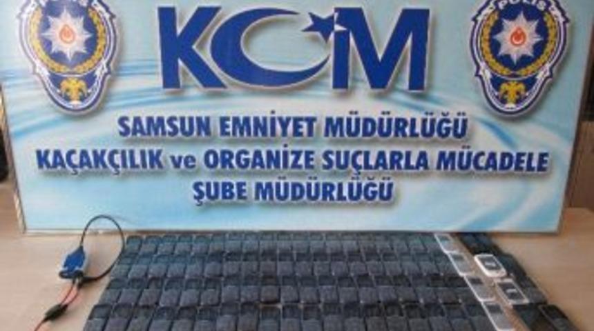 G&uuml;mr&uuml;k Ka&ccedil;ağı 279 Adet Cep Telefonu Ele Ge&ccedil;ti