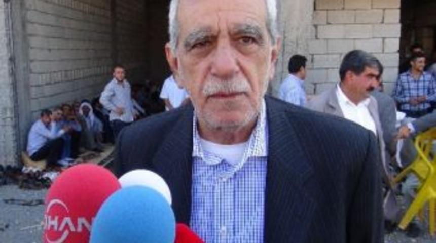 Ahmet T&uuml;rk Demokratikleşme Paketini Değerlendirdi