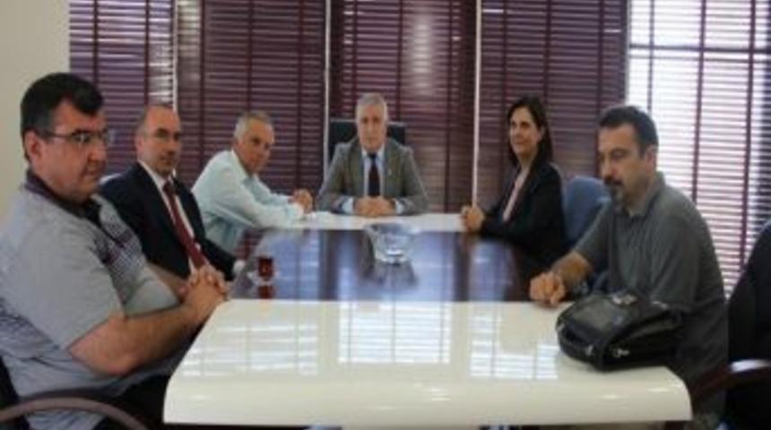 Chp Pm &Uuml;yesi Prof. Dr. Gaye Usluer Ziyaretlerini S&uuml;rd&uuml;r&uuml;yor