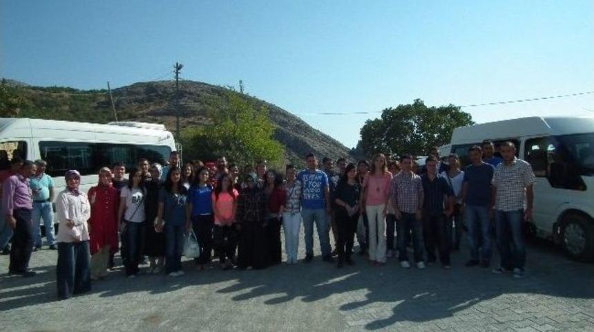 Yeni Atanan Öğretmenler Tarihi Yerleri Gezdi