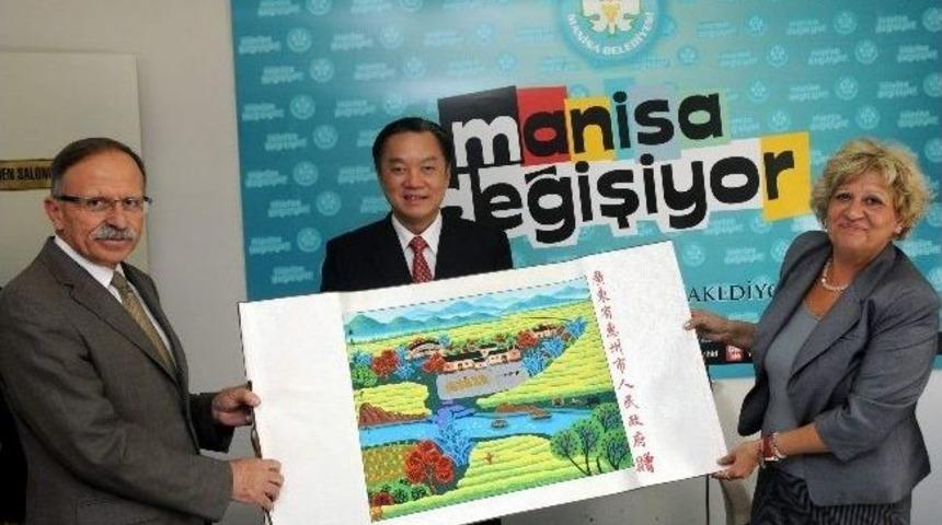 &Ccedil;in Heyetinden Manisa Belediyesi&rsquo;ne Ziyaret