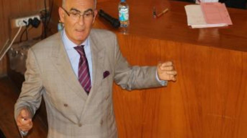 Başkan Yılmaz Canik Viyad&uuml;ğ&uuml;n&uuml; 'gavur &Ouml;l&uuml;s&uuml;ne' Benzetti