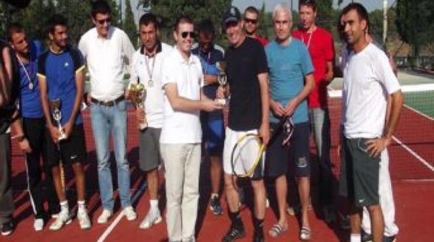 Enez'de Tenis Turnuvası Sona Erdi