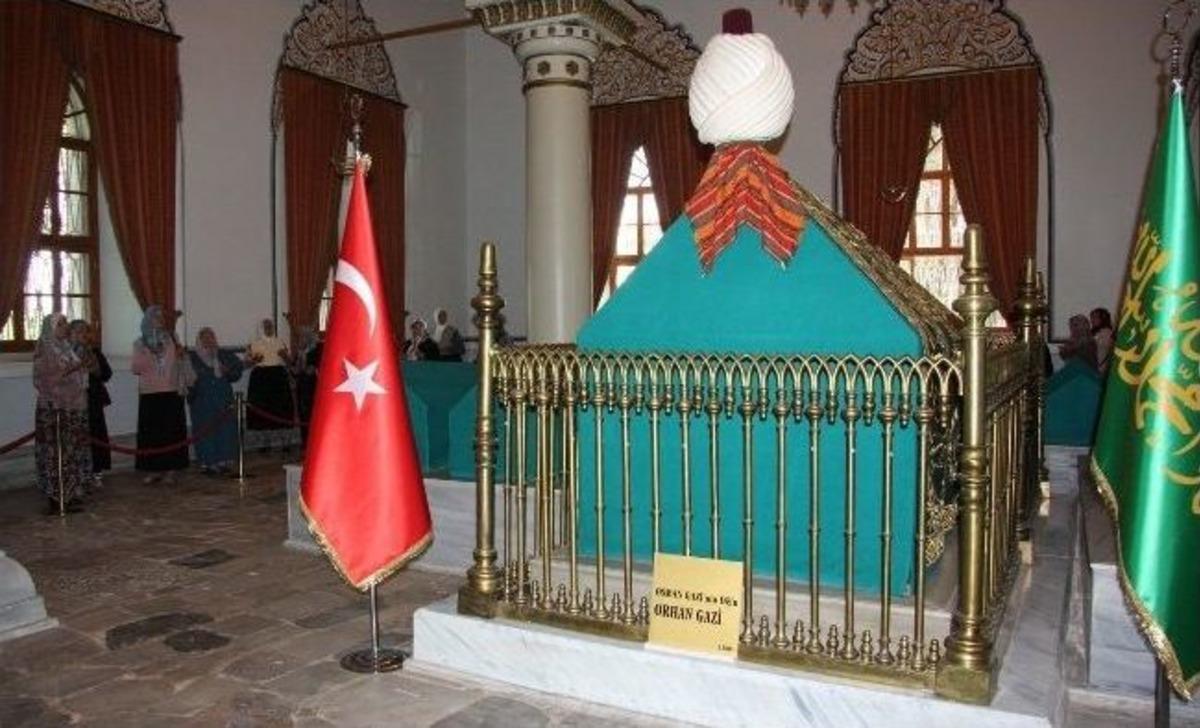 Bursa&rsquo;nın Tarihi Mekanlarını G&ouml;rmeyen K&ouml;yl&uuml;ler Şehri Gezdi